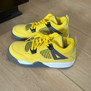 Boys Jordan Retro 4 Lightening